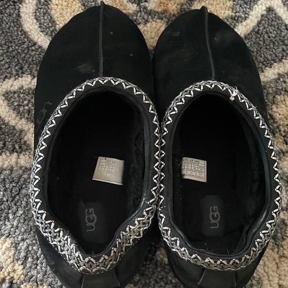 Men’s Ugg Tasman Slippers, US size 12 - Picture 2 of 3